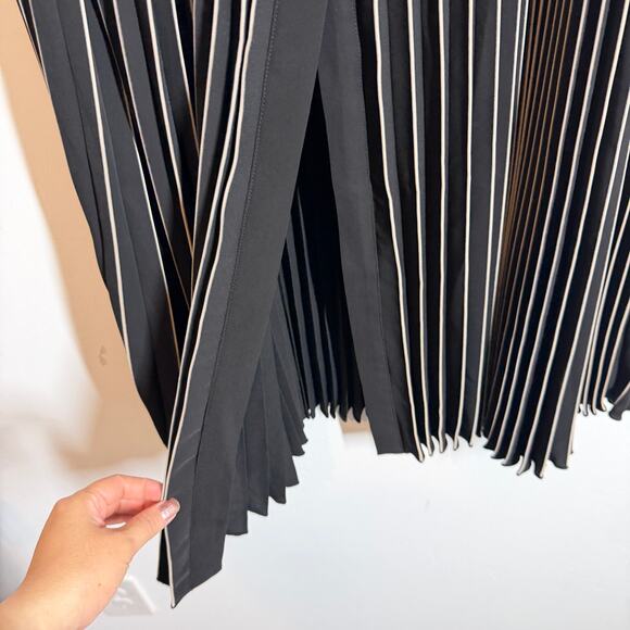 NWT Maeve Anthropologie Striped Button-Front Pleated Maxi Skirt Black/White L - Picture 9 of 13